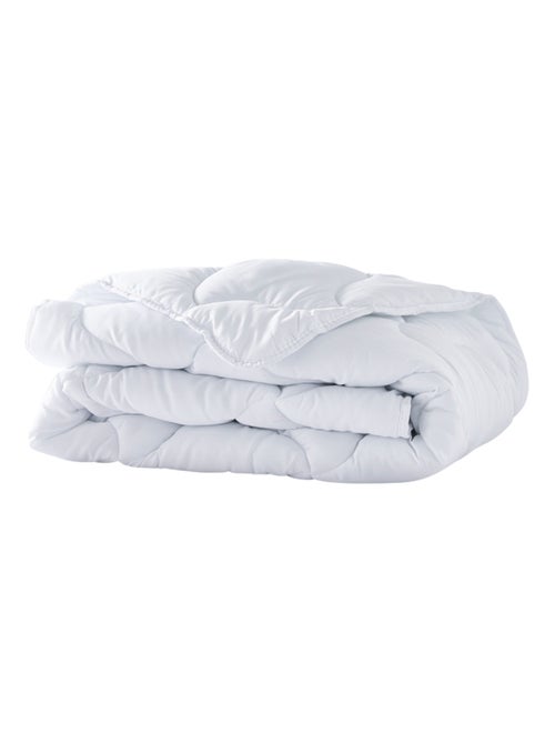 Couettes Polyester PROMO LINGE - Kiabi Couettes Polyester PROMO LINGE - Kiabi
