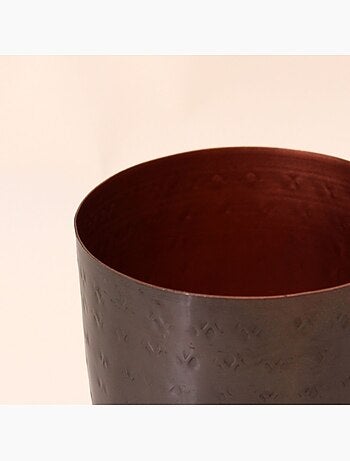 Coupe en métal martelé 13x10cm