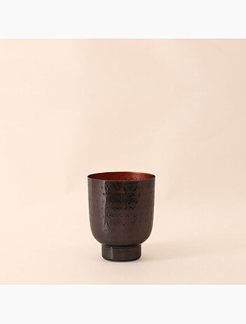 Coupe en métal martelé 13x10cm