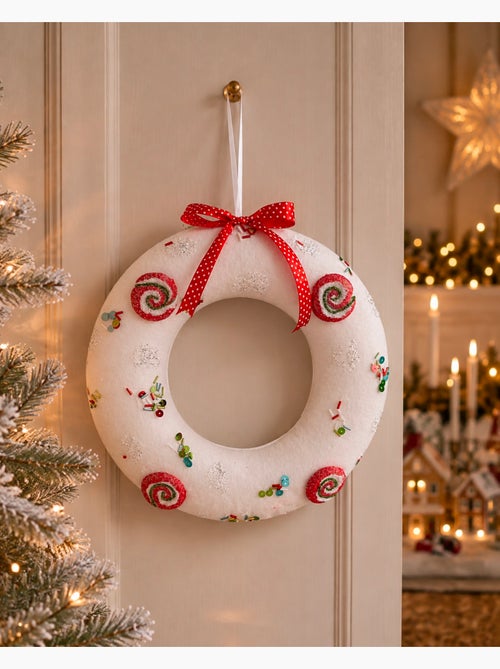 Couronne de noël a suspendre effet velours blanche 25 cm - Kiabi Couronne de noël a suspendre effet velours blanche 25 cm - Kiabi