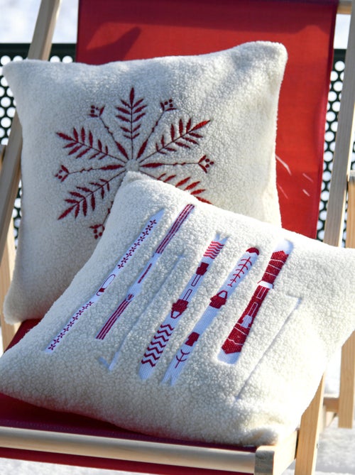 Coussin  - Effet bouclette avec motif flocon - Kiabi