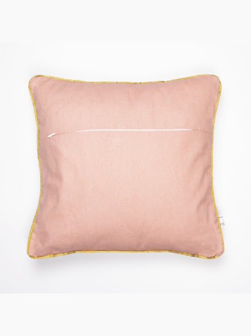 Coussin - L'effet papillon - 100 % Coton 57 Fils/cm² - Kiabi Coussin - L'effet papillon - 100 % Coton 57 Fils/cm² - Kiabi
