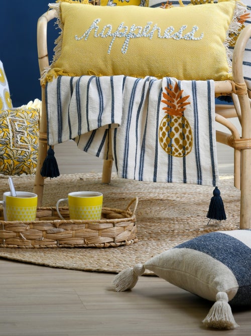 Coussin à bandes bleues à pompons - Kiabi