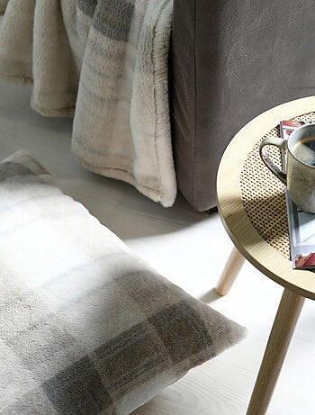 Coussin à carreaux écossais en imitation fourrure