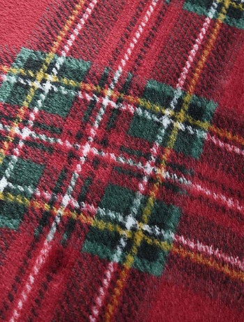 Coussin à carreaux écossais