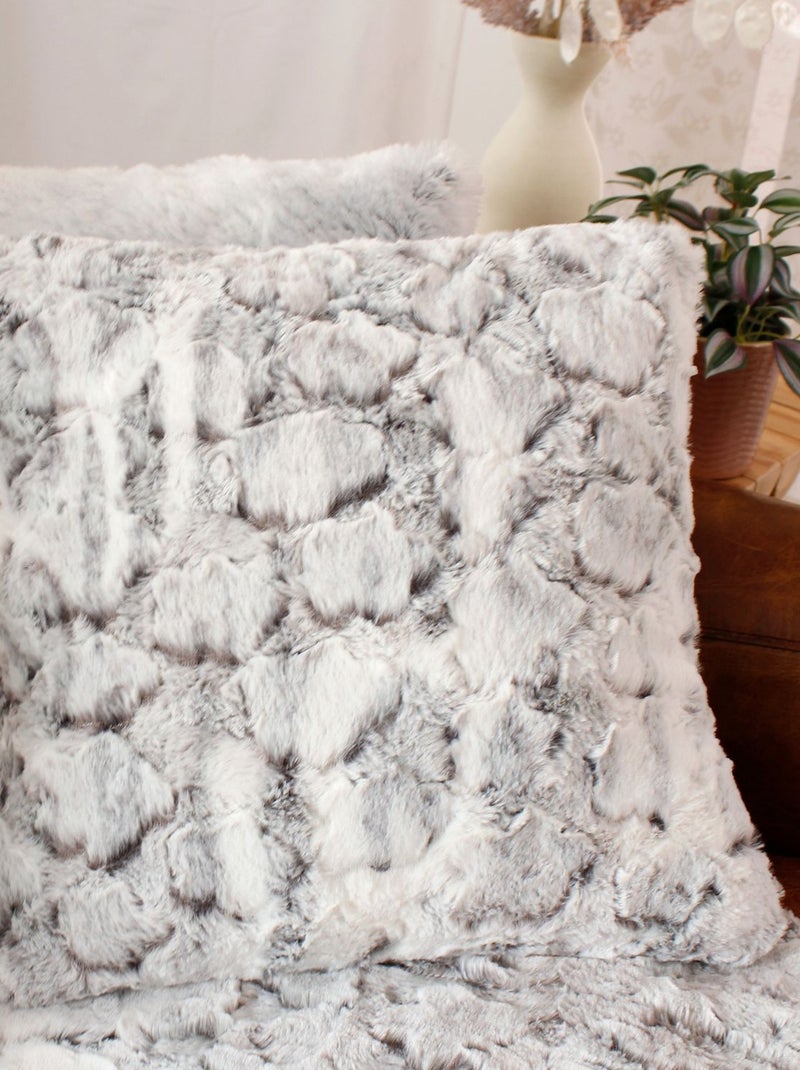 Coussin à poils doux LENVIK Gris - Kiabi