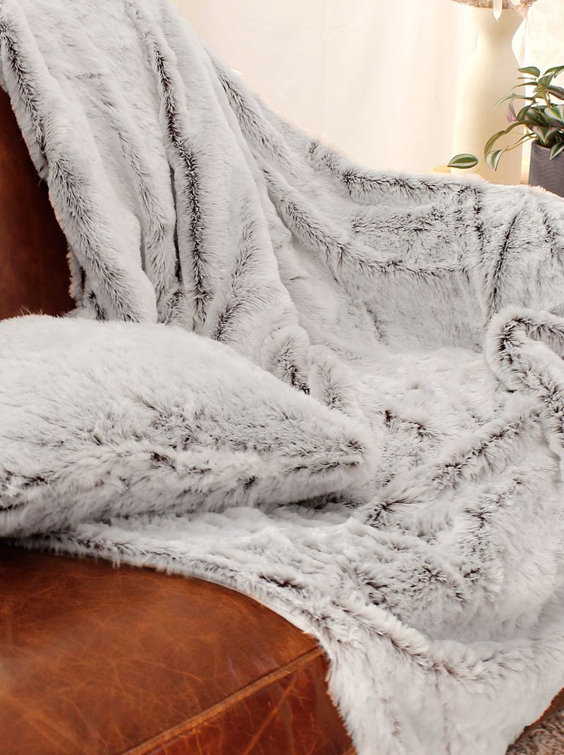 Coussin à poils doux TINN Gris - Kiabi