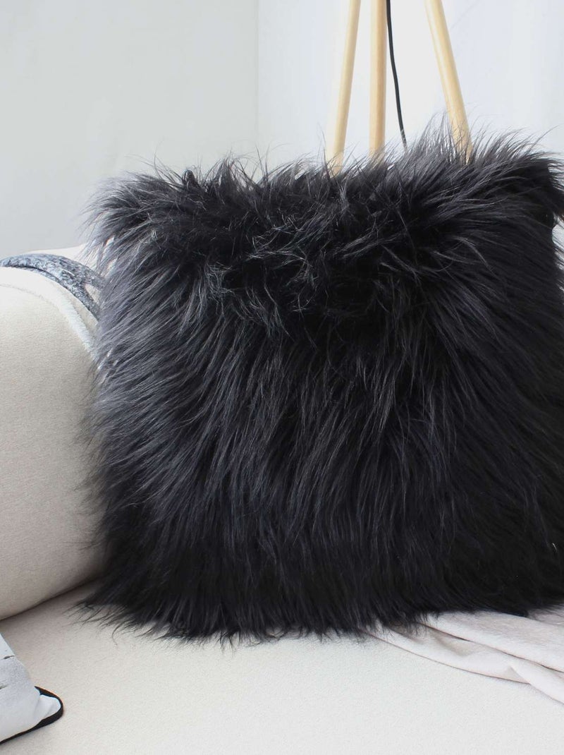 Coussin à poils longs EPICÉA Noir - Kiabi