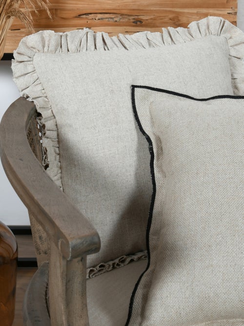 Coussin à volants en coton et lin - Kiabi