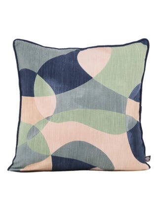 Coussin aux motifs abstraits