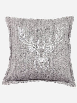 Coussin avec broderie