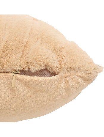 Coussin carré en fausse fourrure ARKA