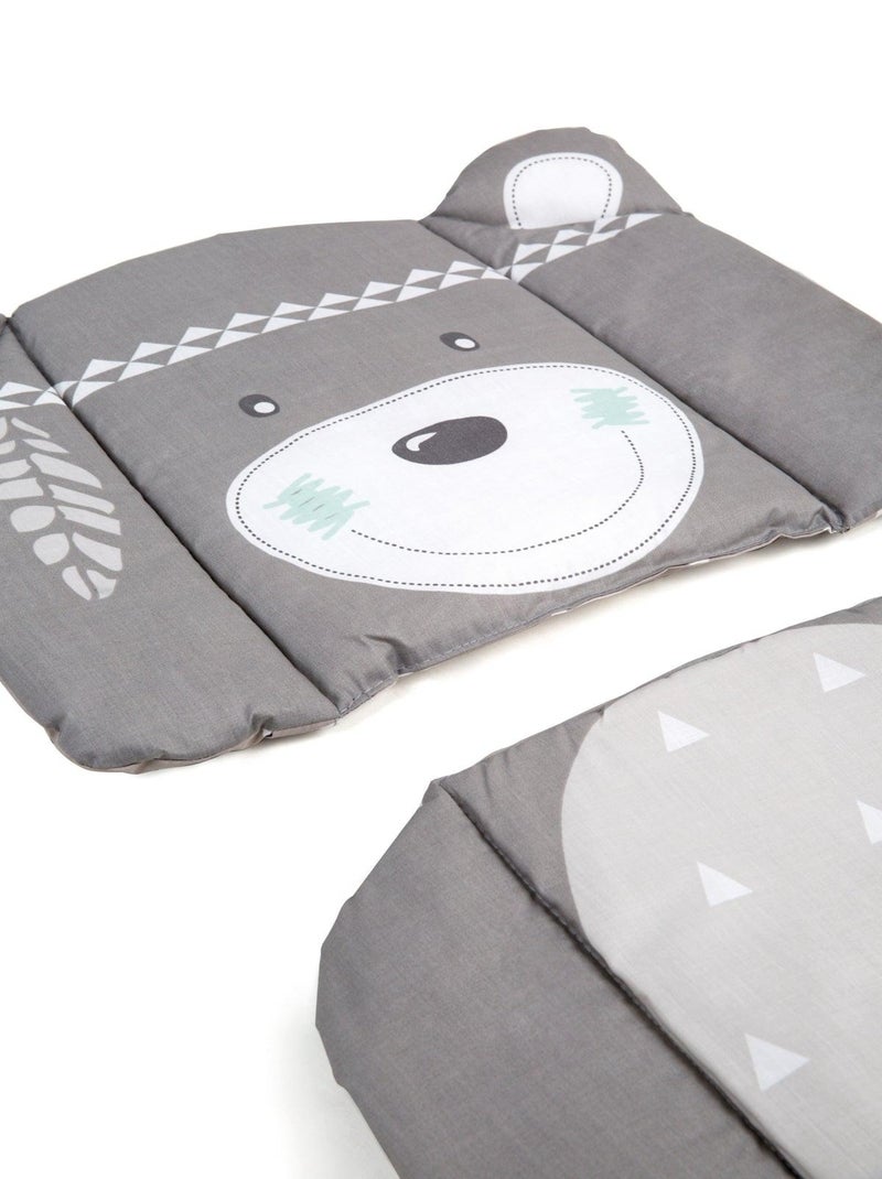 Coussin de chaise haute lavable imprimé ourson indien 'Indibaer' ROBA Gris Blanc - Kiabi