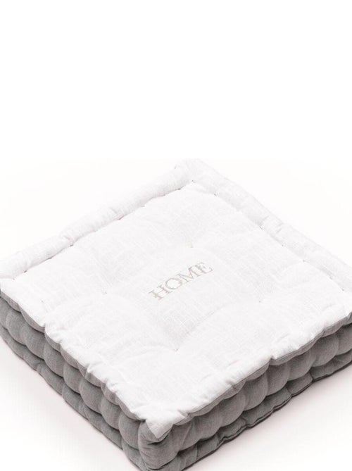 Coussin de sol avec broderies coton uni CHARME - Kiabi Coussin de sol avec broderies coton uni CHARME - Kiabi