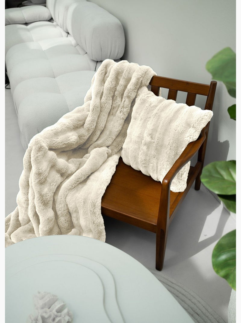 Coussin déco cotelé fausse fourrure - AFIBEL Ivoire - Kiabi