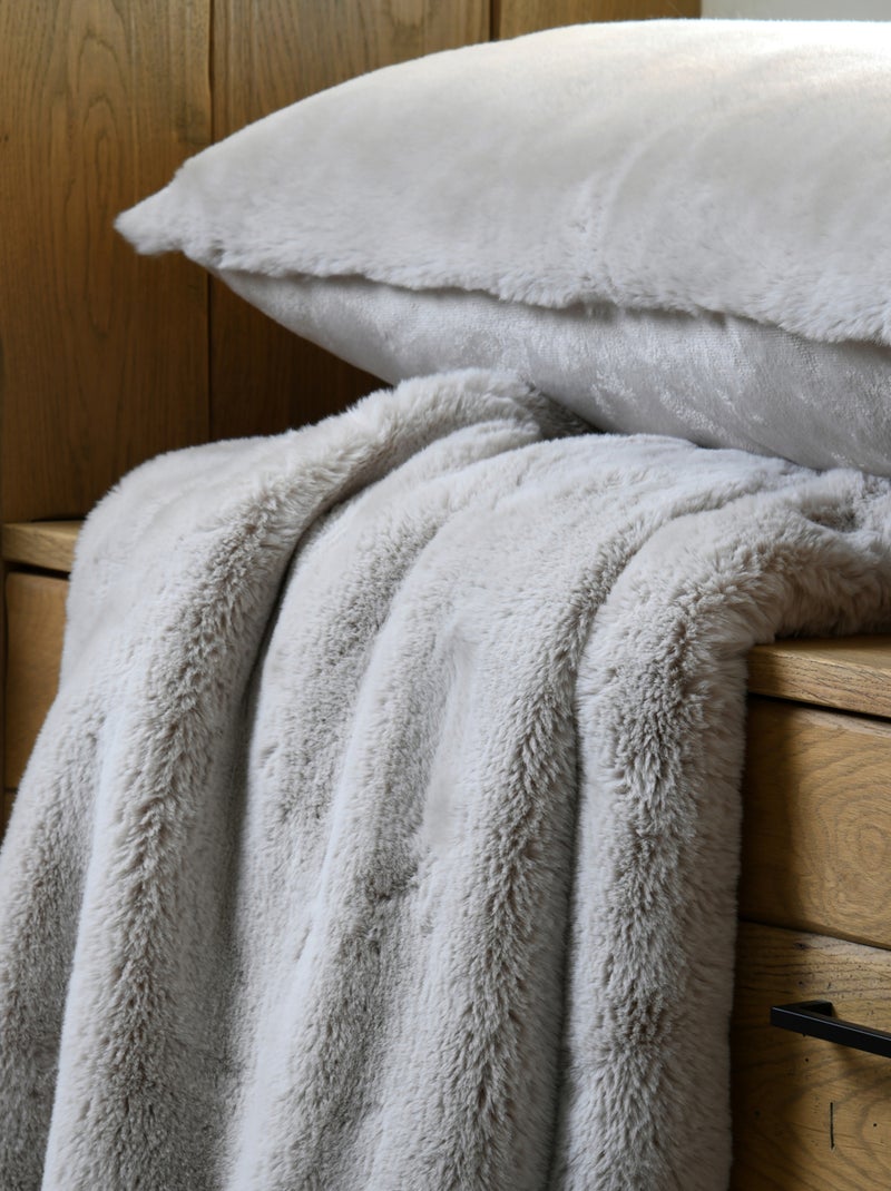 Coussin déco ultra doux Beige coquille - Kiabi