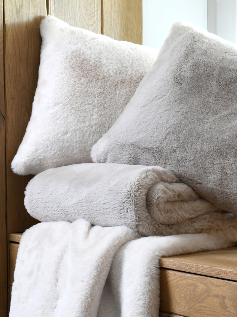 Coussin déco ultra doux Beige coquille - Kiabi