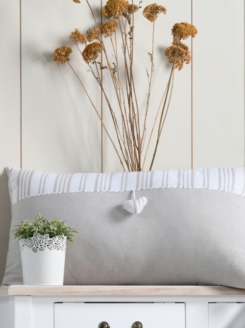 Coussin décoratif coeur - Kiabi Coussin décoratif coeur - Kiabi