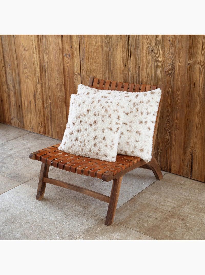 Coussin décoratif moucheté à texture bouclée et dos velours Ecru - Kiabi