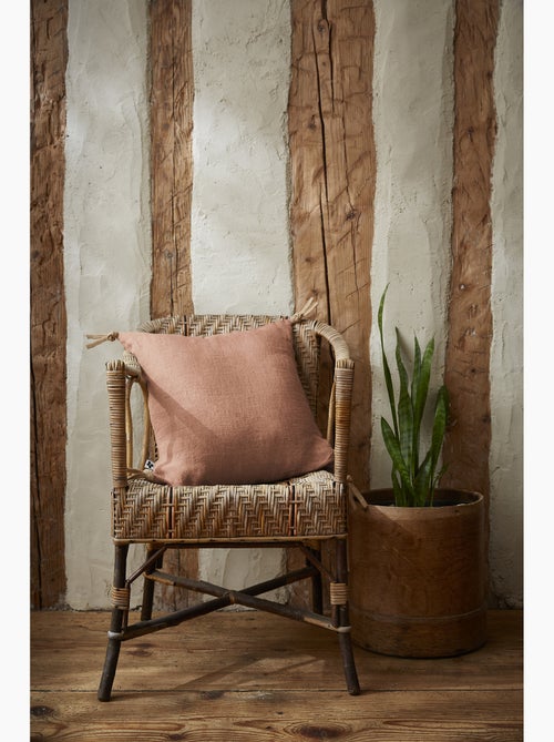 Coussin déhoussable - Lin lavé français - Nouettes en jute - Soline - Kiabi Coussin déhoussable - Lin lavé français - Nouettes en jute - Soline - Kiabi