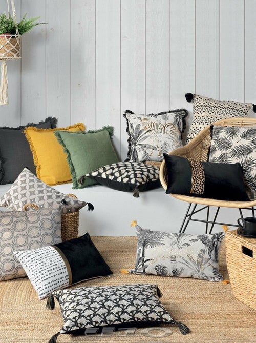 Coussin déhoussable à franges - Kiabi