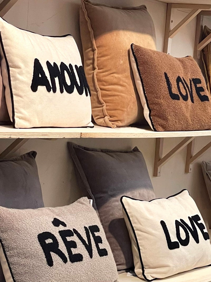 Coussin déhoussable AMOUR Beige coquille - Kiabi