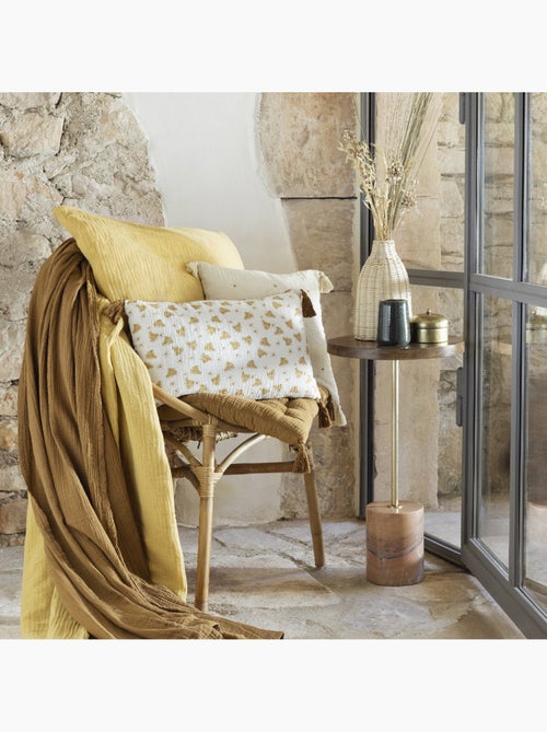 Coussin déhoussable avec broderies JAMANA - Kiabi