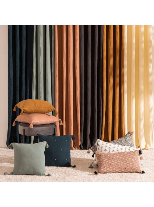 Coussin déhoussable avec broderies JAMANA - Kiabi Coussin déhoussable avec broderies JAMANA - Kiabi