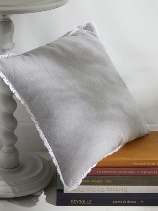 Coussin déhoussable avec dentelle 'Today'