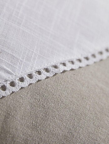 Coussin déhoussable avec pompon coton uni CHARME