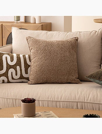 Coussin déhoussable en bouclette SOANA