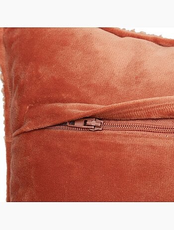 Coussin déhoussable en bouclette SOANA