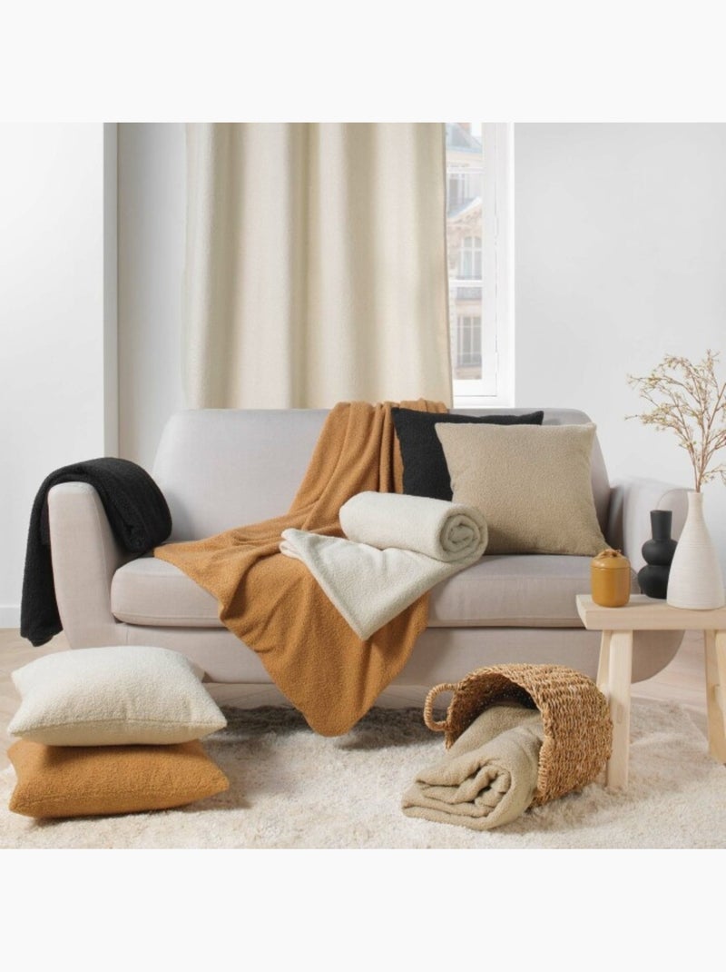Coussin déhoussable en bouclette unie Noir - Kiabi