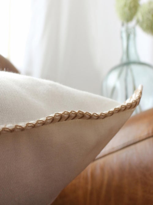 Coussin déhoussable en coton recyclé - Kiabi Coussin déhoussable en coton recyclé - Kiabi