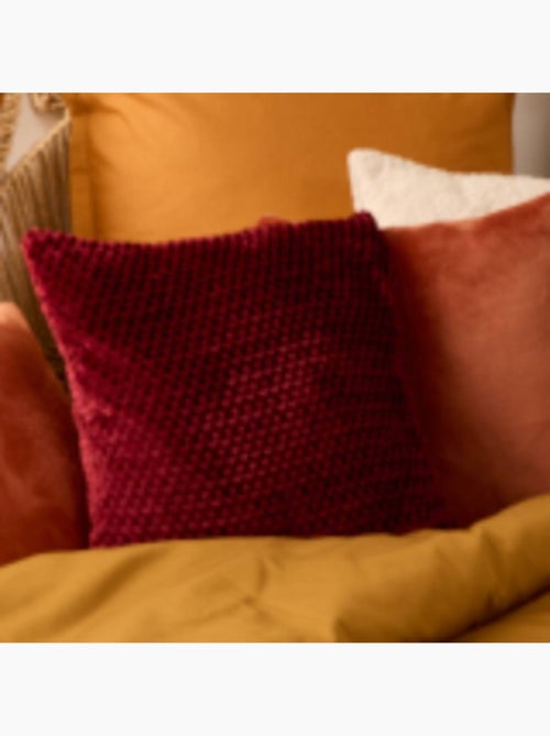 Coussin déhoussable en flanelle jacquard LYNO - Kiabi Coussin déhoussable en flanelle jacquard LYNO - Kiabi