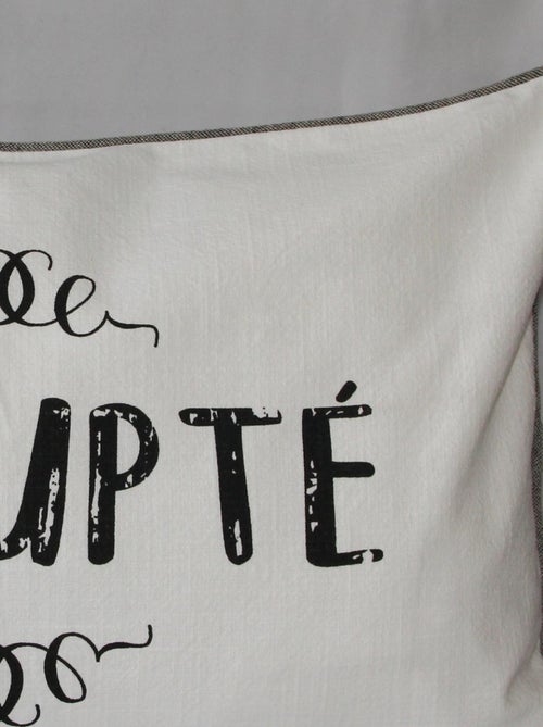 Coussin déhoussable et passepoilé - Kiabi