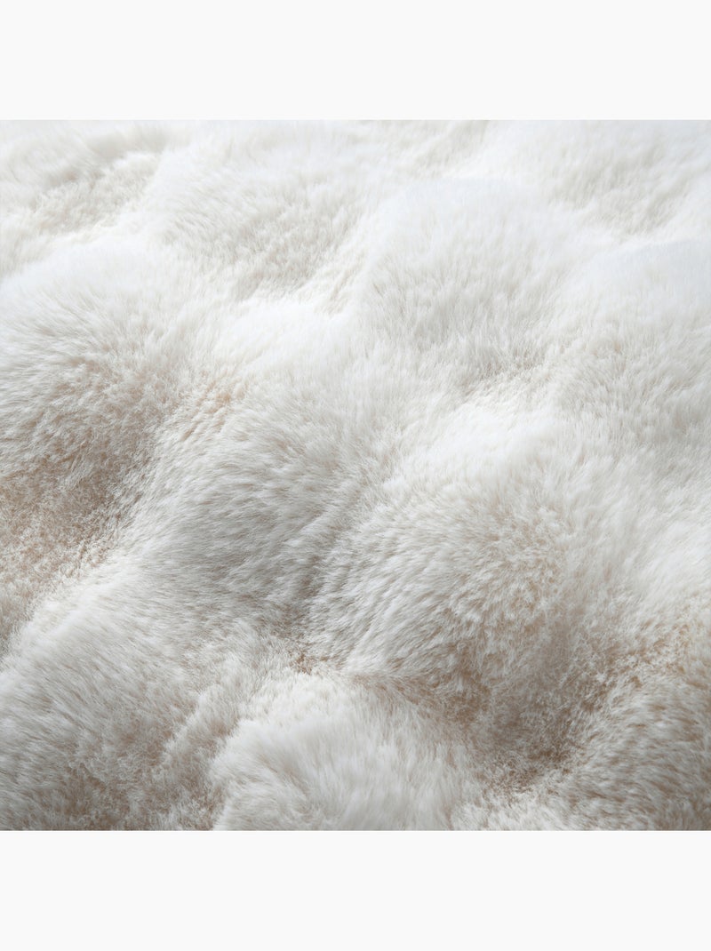 Coussin déhoussable imitation fourrure Ecru - Kiabi