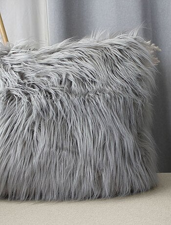 Coussin déhoussable uni imitation fourrure