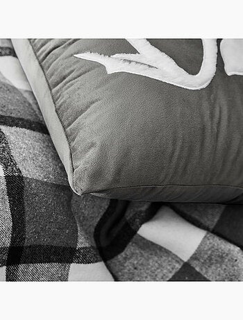 Coussin déhoussable – Velours uni & imitation fourrure – VIK