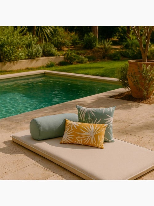 Coussin déperlant & anti uv fleuri vert 40x40cm - Kiabi Coussin déperlant & anti uv fleuri vert 40x40cm - Kiabi