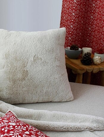 Coussin effet fourrure 40x40cm