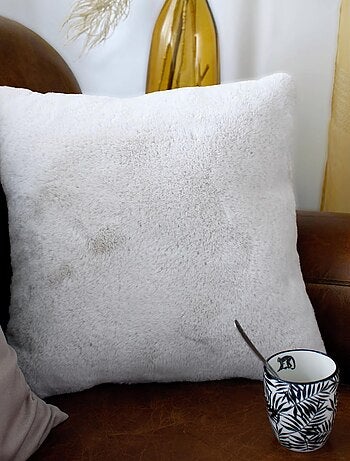 Coussin effet fourrure 40x40cm