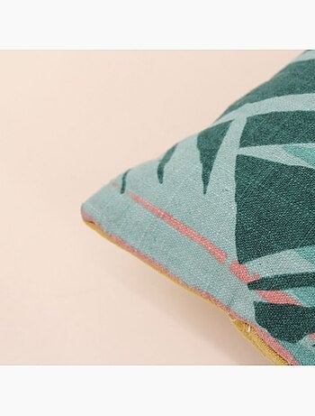 Coussin effet lin motifs feuillage vert 30x50cm