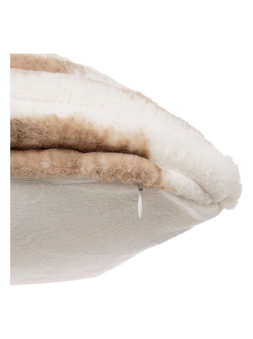 Coussin effet texturé en imitation fourrure ODIN - Kiabi