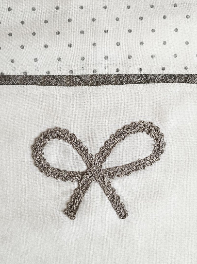 Coussin en coton brodé 40x40 cm EMILIE, par Soleil d'ocre Blanc - Kiabi