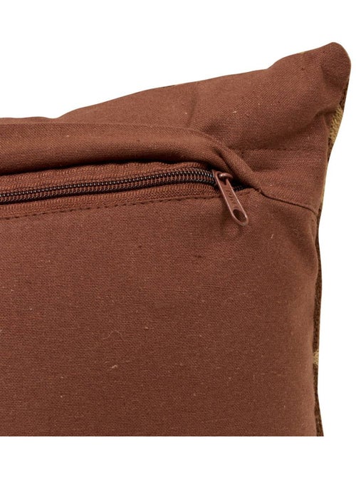 Coussin en coton brodé déhoussable HARY - Kiabi