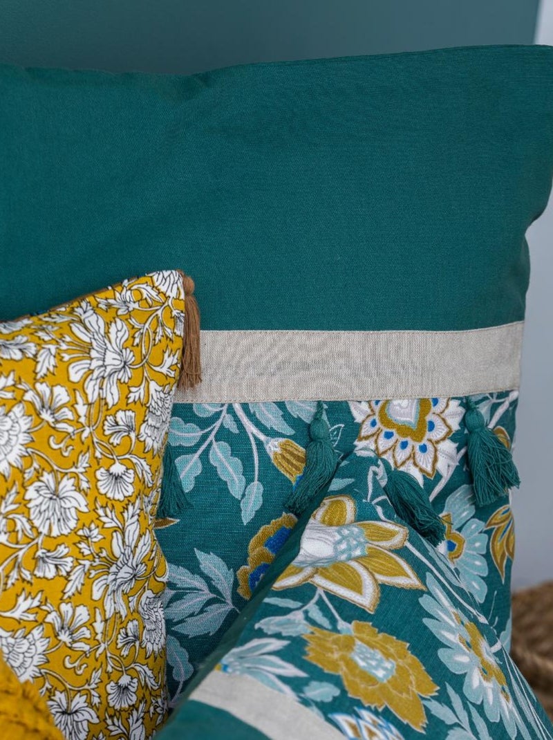 Coussin en coton INDIANA à pompons 'Deko&co' Bleu turquoise - Kiabi