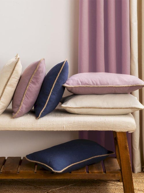 Coussin en coton recyclé avec piping jute 'Deko&co' - Kiabi