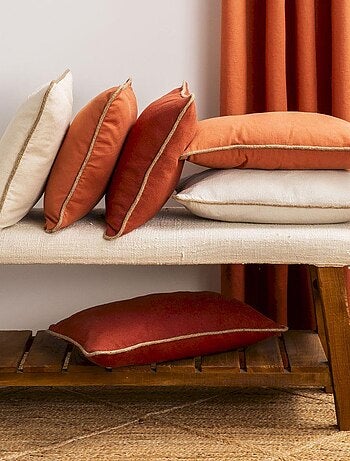 Coussin en coton recyclé avec piping jute 'Deko&co'