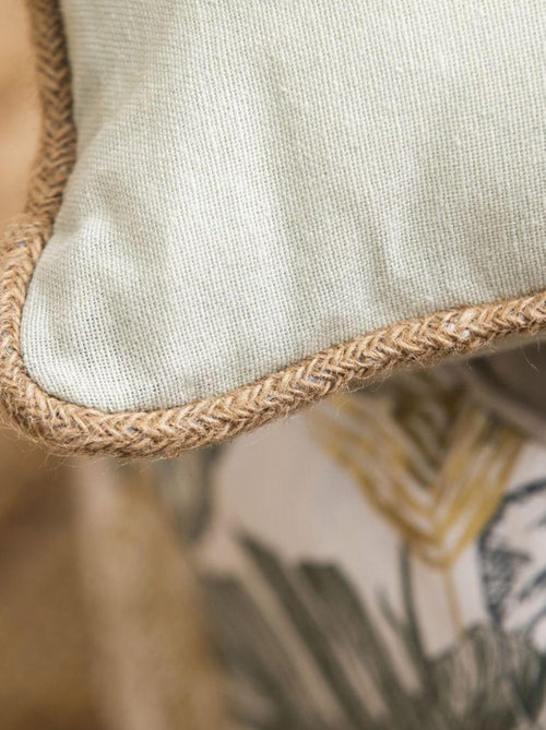 Coussin en coton recyclé avec piping jute 'Deko&co' - Kiabi